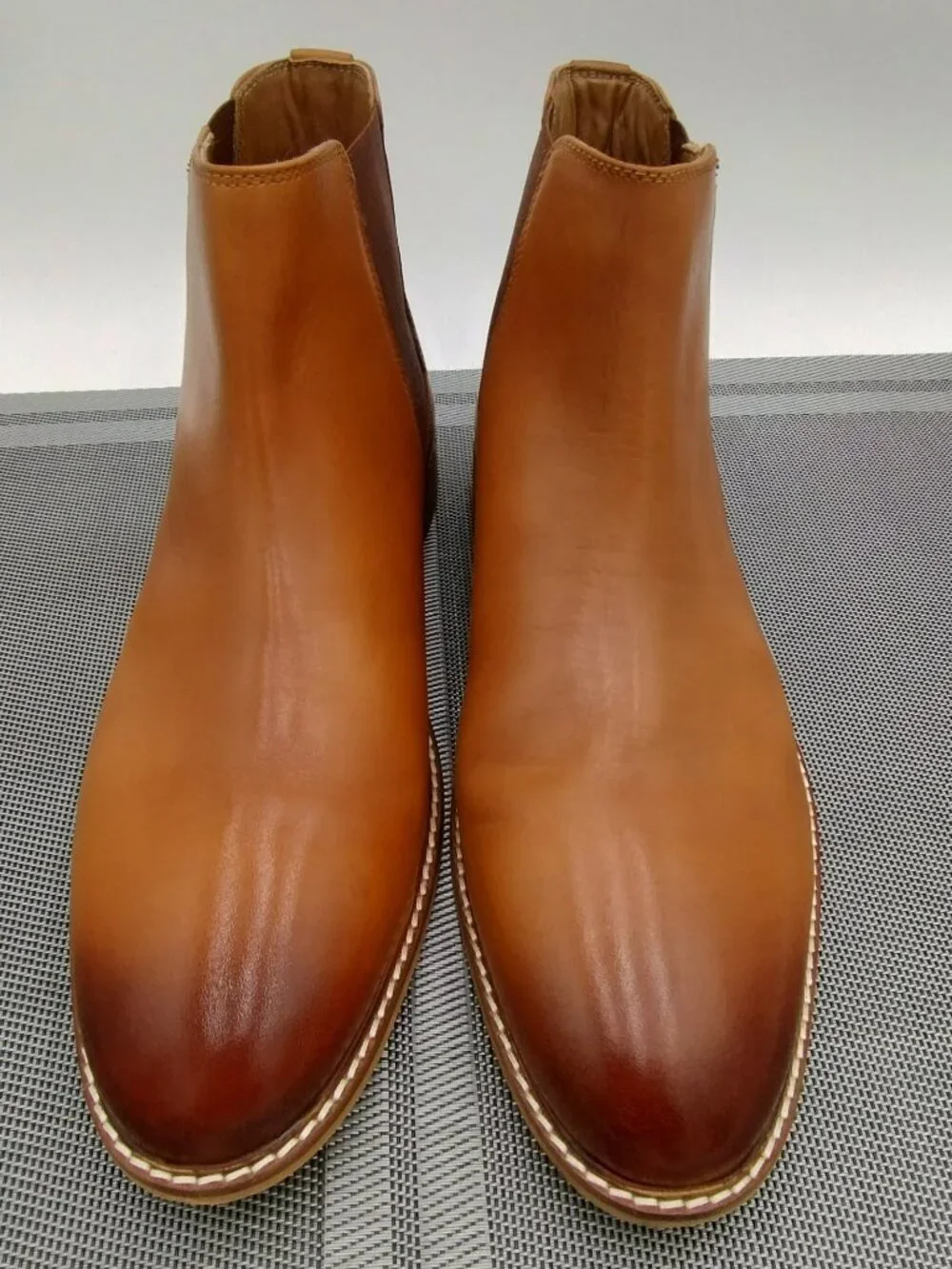 Thomas & Vine Corbin Chelsea Leather Boot Cognac Size 10 - Picture 3 of 13